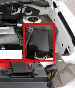 Jeep Compass MK49 (2011–2017) – poistková skrinka